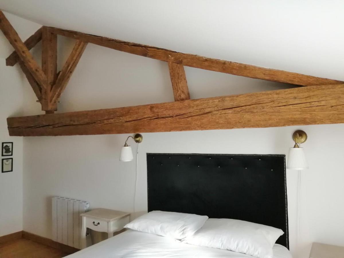 Hotel Domaine Du Chauvet Sainte-Eulalie  Esterno foto